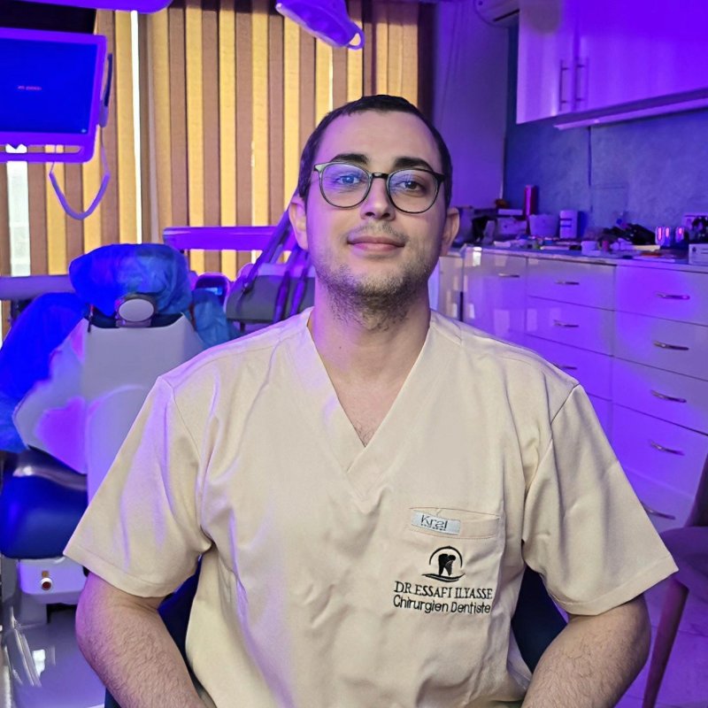د. إلياس الصافي — طبيب جرّاح أسنان